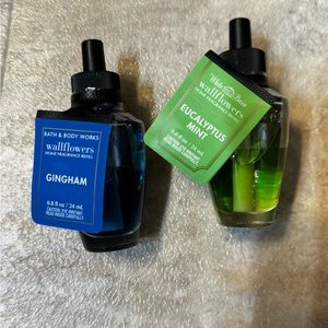 NWT bath and body works wallflowers- gingham & eucalyptus mint wallflower